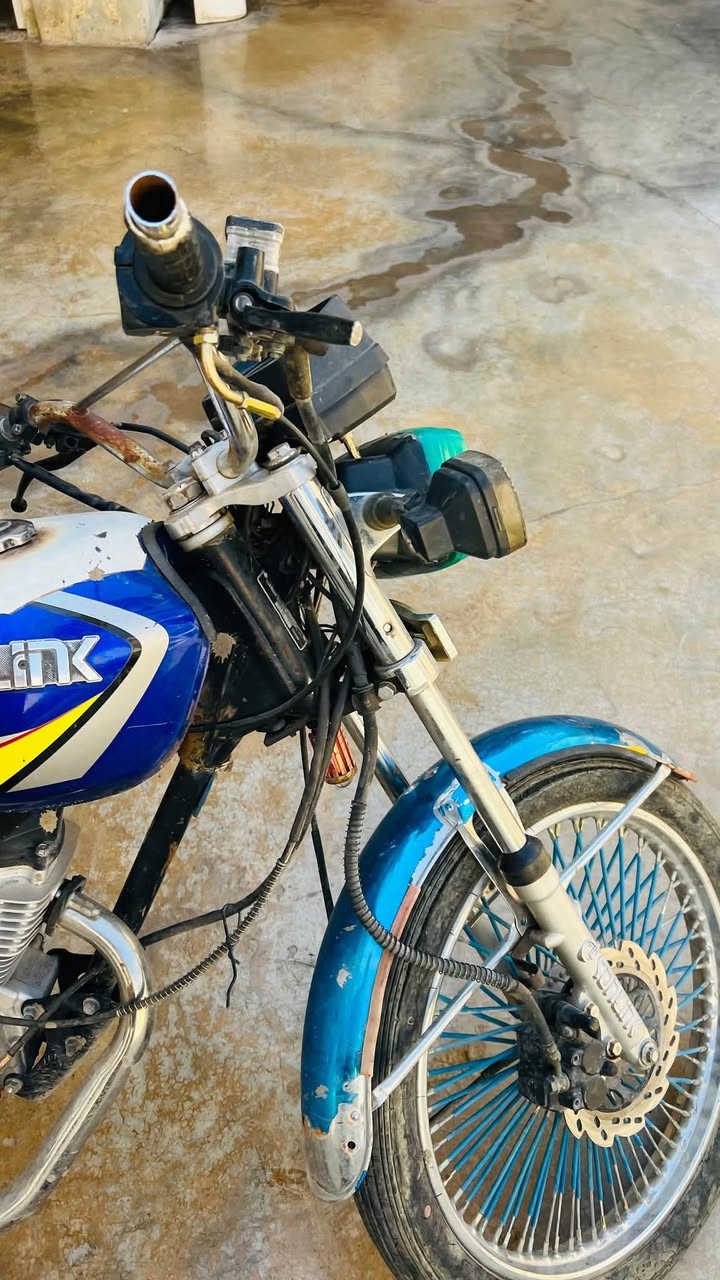 للبيع 
موديل ٢٣ 
اتصل ***********
ناحيه الزاب
