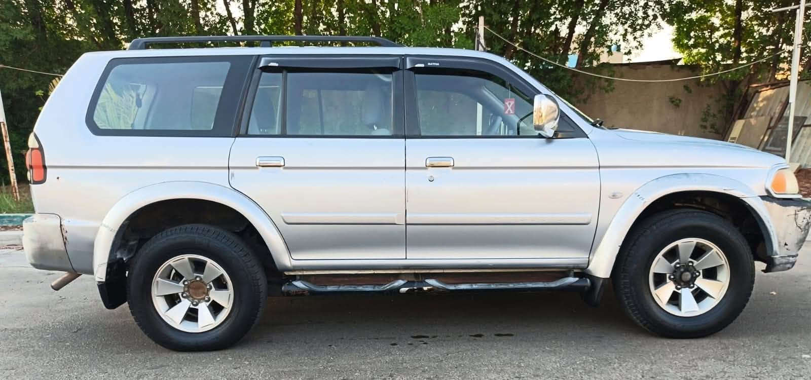 للبيع — Mitsubishi Nativa  2008

🔹 الموديل: 2008 

🔹 المحرك: v6 / 3000 

🔹 السعة: 5 راكب — مناسبة جداً للعائلة والاستخدام الشخصي

🔹 المكيف: بحالة جيدة تبريد جاهز وفول

🔹 الهيكل: السيارة كلين، السيارة مكفولة من الضربة والبارد والچفية, السيارة ما بيها اي نقص، السيارة بشكل عام نظيفة ومرتبه ونصبتها حلوة، مال جناي 

🛠️ الحالة العامة:
صدر امامي خلفي بحالة ممتازة 

📍 الموقع: بغداد
💰 السعر: (100) — بيها مجال بسيط
📞 للتواصل والاستفسار: (***********)
