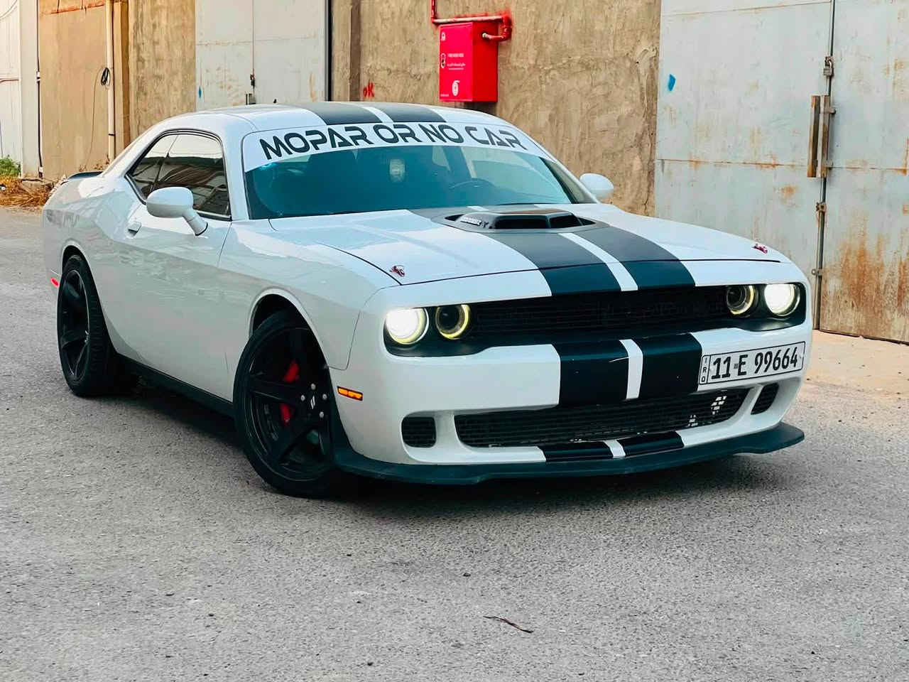 السلام عليكم اخوان ♥️
جالنجر 2020 R/T 5700
السيارة ضررها جاملغ وبنيد مبدل  شيكر 
وبيها نصف الجاملغ الخلفي ضبط انطخت هنا 

السيارة عليها اضافات حلوة 
شاشة كبيرة كار بلي عربي 
برمجة ببكورن نار 
شوتة موبار 
جهاز لهب 
وبقية مواصفات معروفة 

السعر 170 وبيها مجال 
للأستفسار:- ***********

