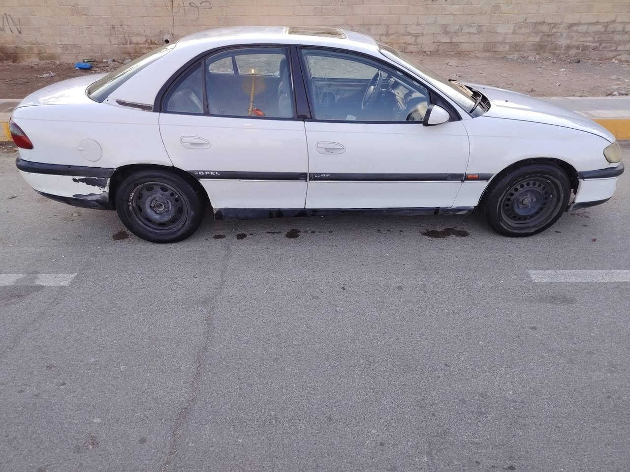 🚗 للبيع – أوبل بزون موديل 1996
السلام عليكم ورحمة الله وبركاته 🌹

متوفر للبيع أوبل بزون موديل 1996 بحالة جيدة، ومواصفاتها:

🔹 الموديل: 1996
🔹 المحرك: 2500 CC
🔹 المحور: VVT
🔹 القير: أوتوماتيك
🔹 رقم بغداد
🔹 السنوية: جديدة
📍 مكان السيارة: ديالى – بعقوبة
💰 السعر: 33 ورقة، وقابل للتفاوض للجادين

📞 للاستفسار والتواصل:
***********

🔑 للمهتمين  ، السيارة متوفرة للمعاينة في بعقوبة.
