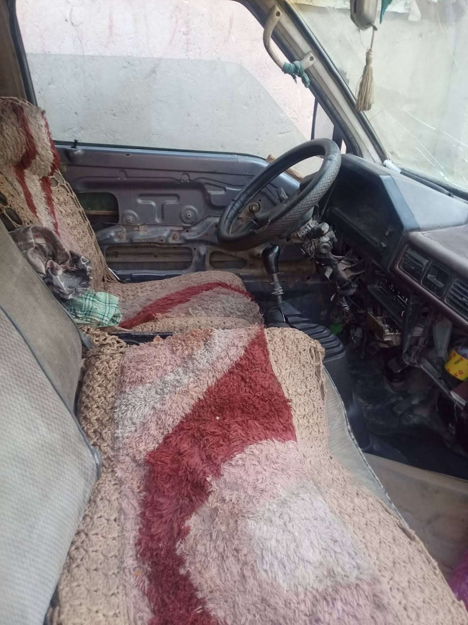 هونداي موديل ٩٣ باسمي رقم نجف محرك كيا ٢٧٠١ كاز لاتبخير ولا تنقيص بفضل الله سبحانه وتعالى ١١ راكب خطه نجف كوفه مطلوبه ٢٠٠ الف للهيئة السعر ١٦ ورقة عايزه ترتيب مااكلك هي اخر موديل بس هذا الموجود للشراي يتصل على هذا الرقم وبي خير ويدلل حك الجيه *********** تفيد الي عنده خط
