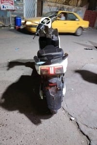 السعر800 وبيه مجال بغداد جديده شارع المسبح