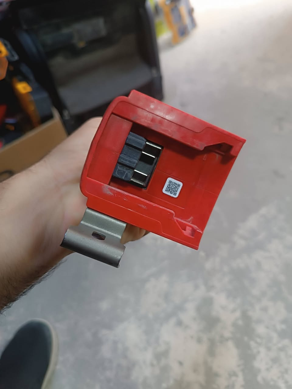 للبیع 
امباكت جيل رابع مستعمل 

85$
