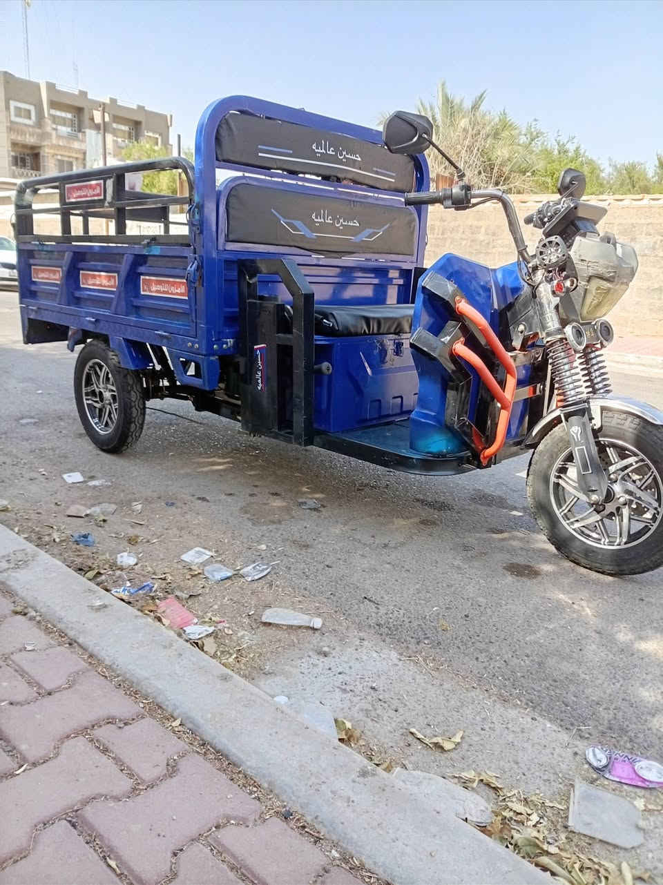 السلام عليكم ستوته شحن للبيع موديل ٢٦ استخدام ٥ أشهر موصفاتها ٣سرع نظام بك ويل كب تايرات جدد بلتوث شاشه +بلوتوث ورايدو سماعات بلاد تجي مري جانبيه كهربائيات كلها شغاله من الف إلى الياء سويجين بصمتين نظام سرقه تشغيل عن بعد نظام بارك ٦بطاريات كبار ستوته بعدها بحاله الوكاله بديها شوفت عيونك لاخياس ولاشي جديده بمعنى الكلمه سعرها ٩٥٠ وبيها مجال للي ايريد ايعيش بيها بس بلي يرضي الله مشتريها مليون ٨٥٠ حجم الكبير مكاني بغداد قرب وزاره العدل اي استفسار ***********وتساب محمول للشراي فقط ملاحظه غير متواجد على فيس
