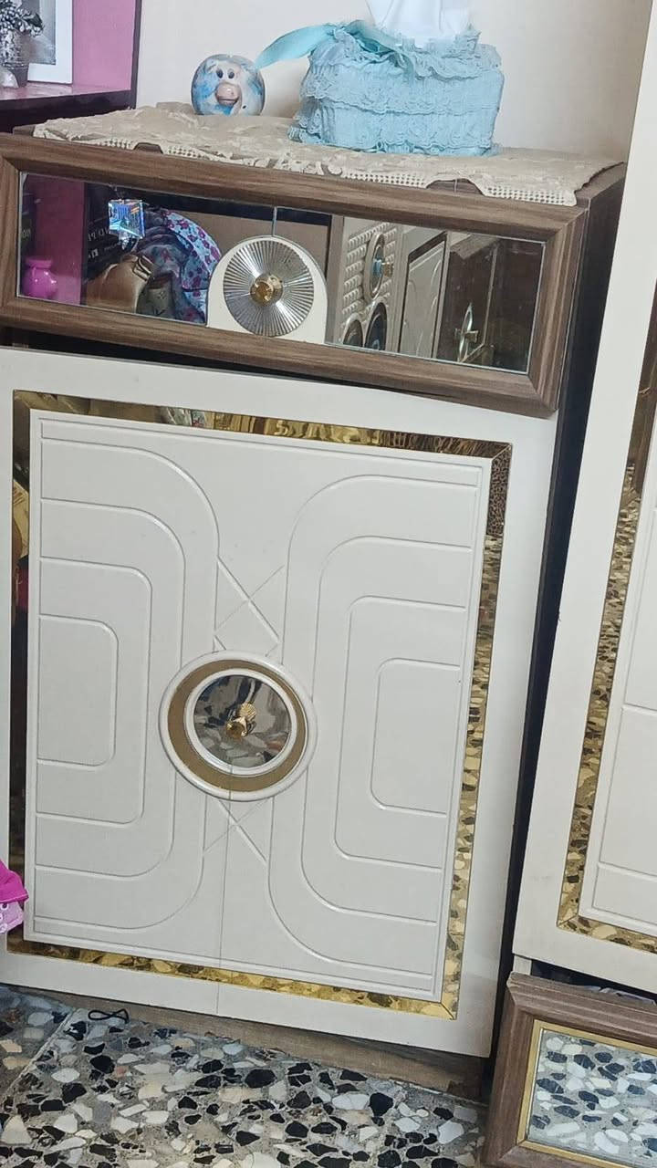 غرفة تركية للبيع جسر ديالى 5 دوانم *********** السعر 500
