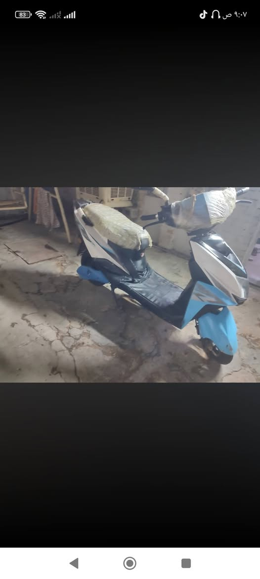 السلام عليكم
ماطور شحن للبيع
5بطاريات (بي بطاريتين ضعيفة يحتاجلهن تبديل) 
نظيف وشغال
العنوان الرمادي حي البكر قرب النادي الملكي
السعر 150الف قفل
للاستفسار اتصل ***********
الخاص مغلق الشراي يتصل عل رقم

