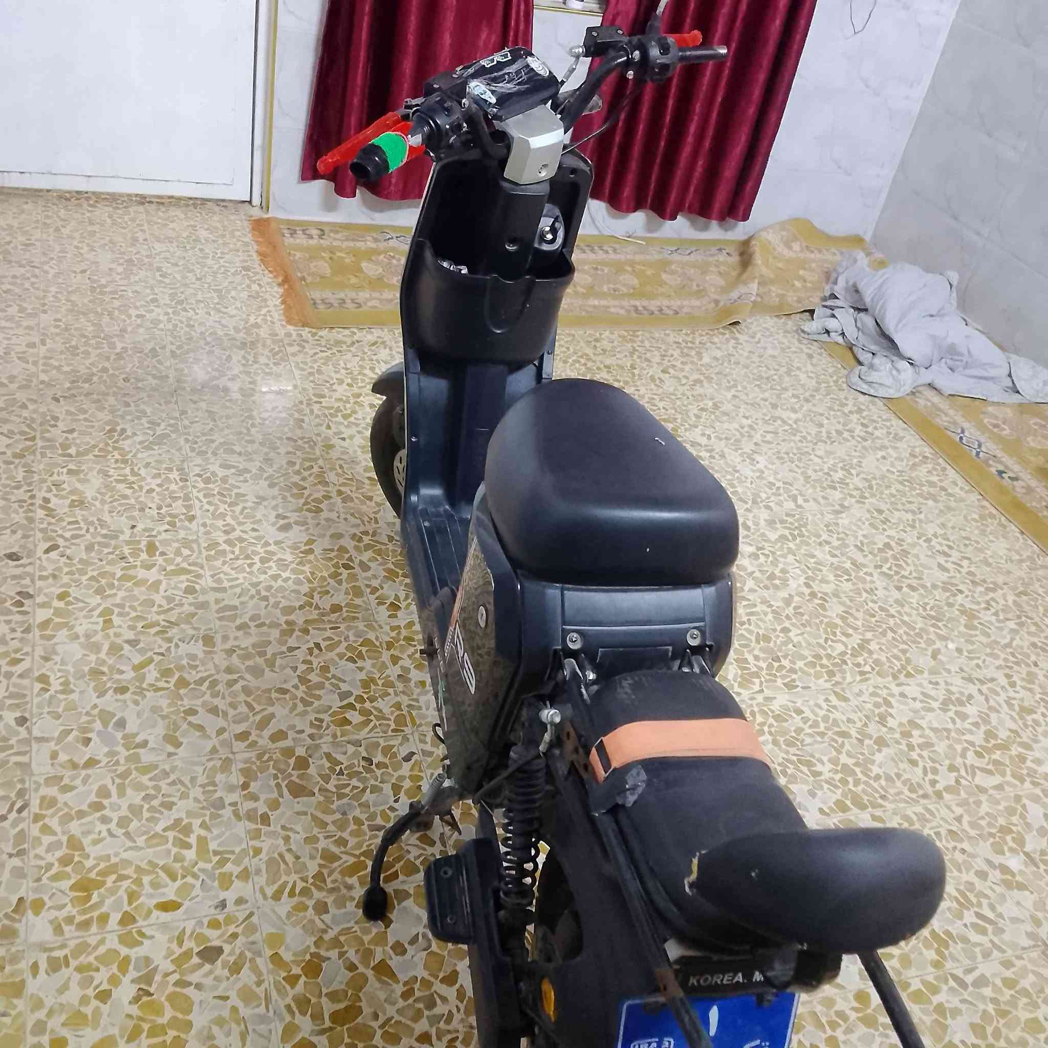 R9 • دراجة كهربائية • بطاريات عاطلة