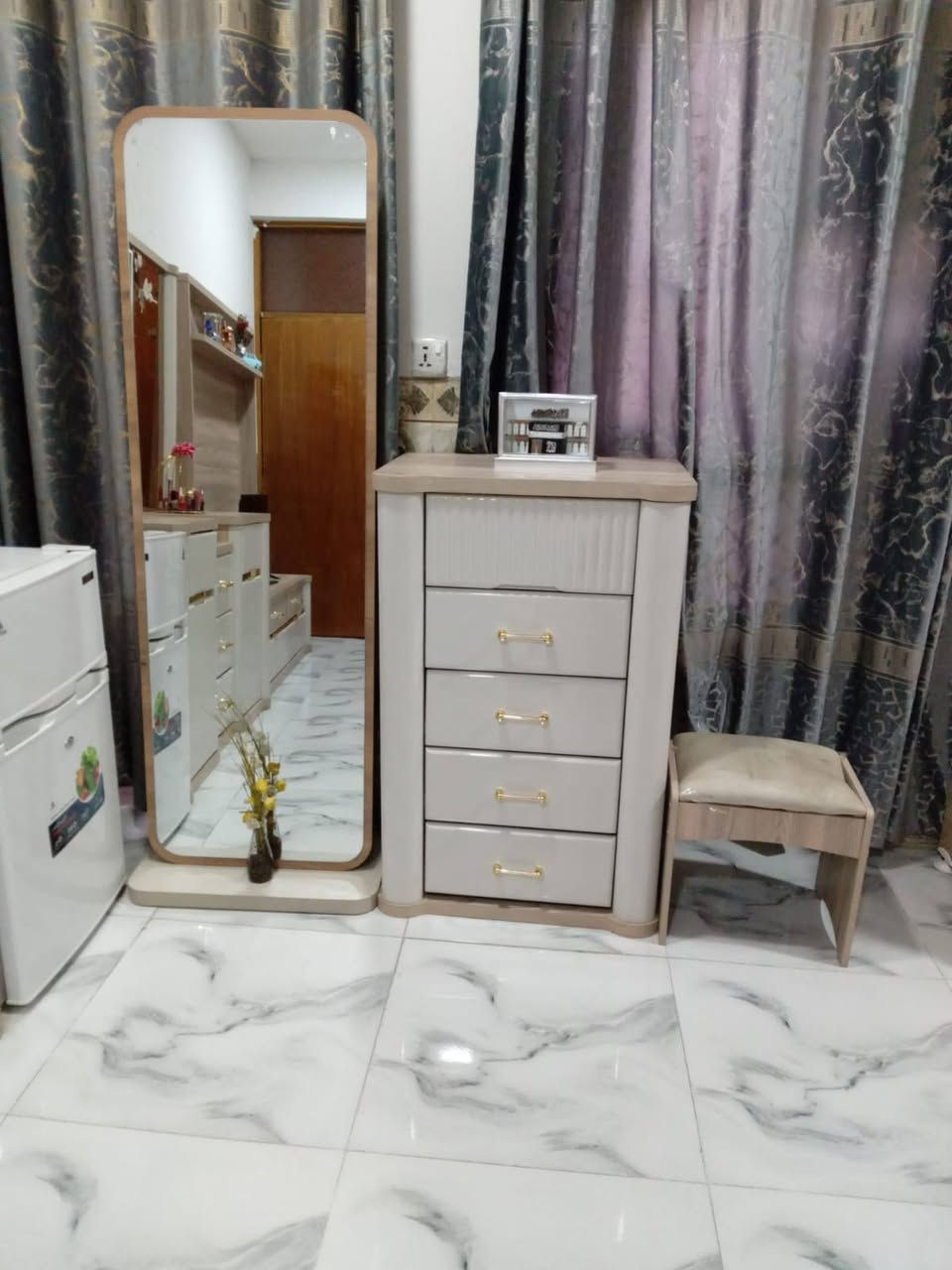 السلام عليكم غرفه نوم تركيه الثقيل نضافه 100%عنوان بغداد الدوره ***********
