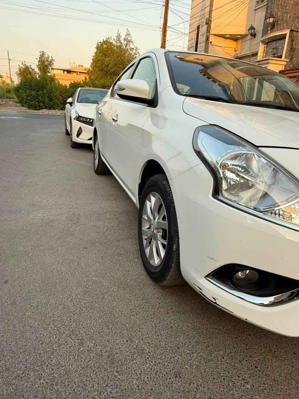 السلام عليكم للبيع سيارة

🚗نيسان صني مصري موديل 2023

ماشية 60000كيلو 

مواصفات:-

محرك 1500

بصمة

داخل اسود مخمل 

تبريد بيانو 

مري شفط 

سيارة بيه ضربة بسيطه بجنطه يرادله ترتيب سياره بدون صبغ وخير من الله 

رقمه اربيل عندي وكالة او تريد تحويل 

عارضه ب11600$ وبيه مجال بسيط

مكانه بغداد /حي الجامعة 

لتواصل 📱

*********** بغداد, العراق

