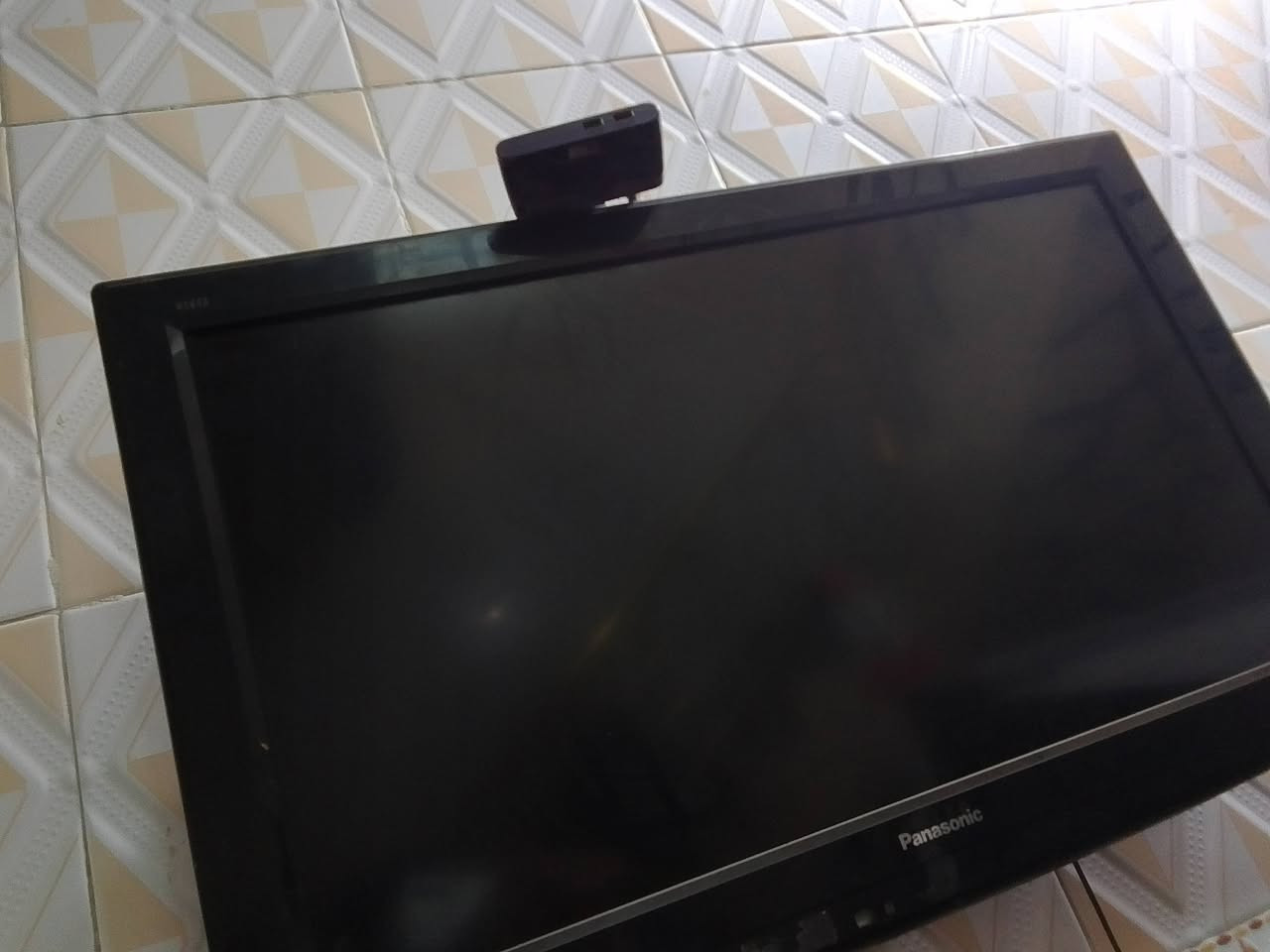 شاشة panasonic حجم ٣٢ صورة دمعة
ريمونت ضايع سعرة ٥ آلاف
سعرها ٥٠ قفل بدون عملة
*********** واتسب مكاني بغداد البلديات
