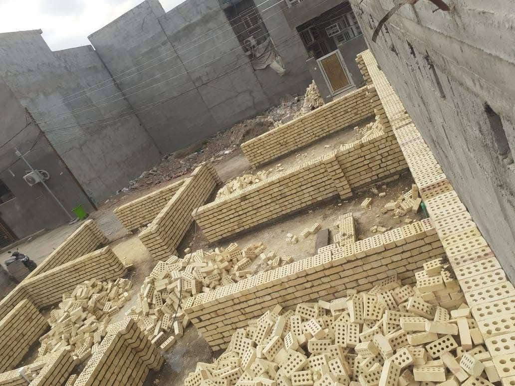 كادر بناء طابوك بلوك شغل نضيف وسريع العمل يكون بنضام الدبل قطعي في جميع انحاء بغداد رقم ***********
اتصال او واتساب
‏‪***********‬‏
