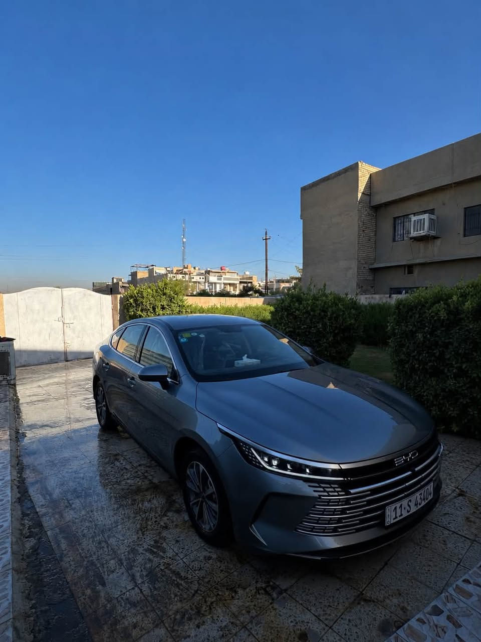 سلام عليكم
BYD دستروير
مواصفات معروفه كفاله 
شاشه قلاب 
الممشه الكلي 7 الف 
مكاني بغداد الغزاليه او حي العدل 
سعر 20مليون و 200  
سنويه بسمي 
رقم بغداد 
تحويل ثاني يوم 

رقم ***********
