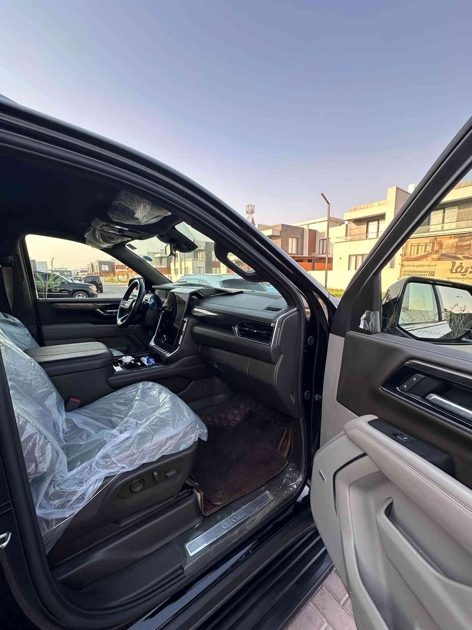 السلام عليكم…
للبيع ارخص واجدد
GMC ELEVATION 
موديل 2025 رقم بغداد ضمان شركة المنصور كفالة عامة من الصبغ والبارد والتبديل وكلشي والسيارة ماشية 
((24 الف كيلو))مواصفات السيارة: 
_كامرات 360 درجة
_محرك السيارة 8 سلندر 5.3
_رادار امامي ورادار خلفي
_داتا شو
_شاحن لا سلكي
_كشنات كهرباء
_صندوق كهرباء
_شاشة كبيرة
وبعد غيرها من المواصفات
السيارة ضمان شركة المنصور
مكان السيارة البصرة 
وسعرها 610 
للأستفسار ***********
