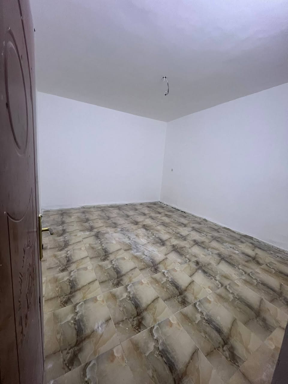 🏠 بيت للإيجار – مساحة 100 متر

يتكون البيت من:
🛏️ غرفتين نوم
🛋️ صالة
🍳 مطبخ
🚿 خدمات

💰 سعر الإيجار: 800

📞 للاستفسار: ***********

🏢 مكتب الرواد للتطوير العقاري
