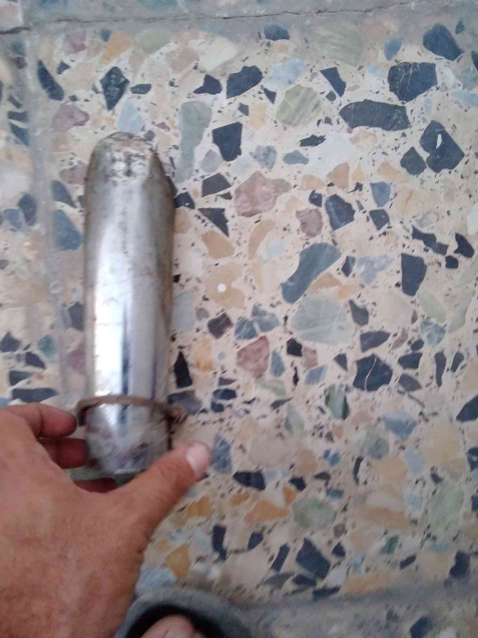 السلام عليكم عندي هاي الغراض البيع كل حاجة ٥ الف مكاني الشعب ***********
