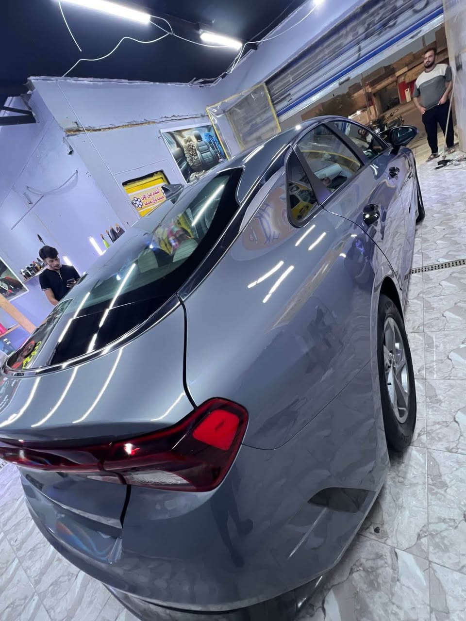 سلام عليكم

Kia k5 Lx 1.6 torbo

نضام الدفع AWD

موديل 2023

 نص فول 

بصمه تشغيل 

بصمه دخول بابين ذكيه 

رادار امامي 

كامره بالجامه تحديد المسار 

رادارات خلفيه نقاط عمياء 

6 عدسات اماميه 

لد نهاري

ويل حجم 18 

شاشه كبيره تحكمات القياده من داخل الشاشه

كشنات جلد اسود وابيض

اوتو هولد 

سايد بريك دكمه 

قيادة الية ومثبت سرعه

شحن لاسلكي 

مع مخارج شحن جارج فاست تدعم ابل كار بلي واندرويد اوتو مع منافذ شحن خلفيه 

داخل اسود ورصاصي  

ضرره تبديل بنيد فقط وبارد بخشم جاملغ امامي  سياره باسمي ورقمه بابل
  
سعره ١٦٧ وبيه مجال بسيط
*********** واتساب

