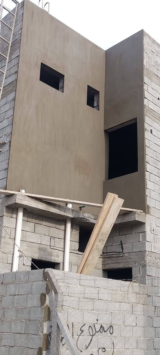 السلام عليكم اني اسطه لبخ اشتغل المتر ٣٠٠٠ القاط الواحد ول قاطين ٣٥٠٠ مكاني كركوك للستفسار هاذ رقمي*********** *********** اشتغل فقط داخل كركوك.
