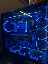تجميعة نظيفة • RTX 5080 • شاشة 27 2K