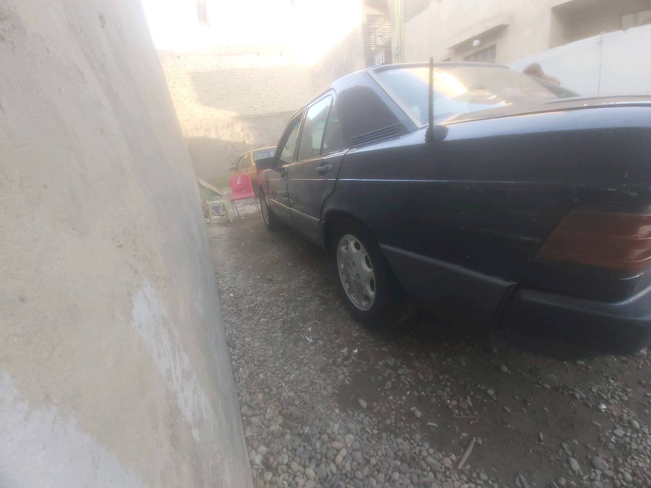 سلام عليكم مارسيدس موديل ١٩٨٧سياره لا بئس بيه حلو محرك بلادي سياره بلاديه تجي وشوف بعينك احسن ما اكلك شكل وتشوف شكل سعر ٣٤ وبيهة مجال عنوان بغداد زعفرانيه