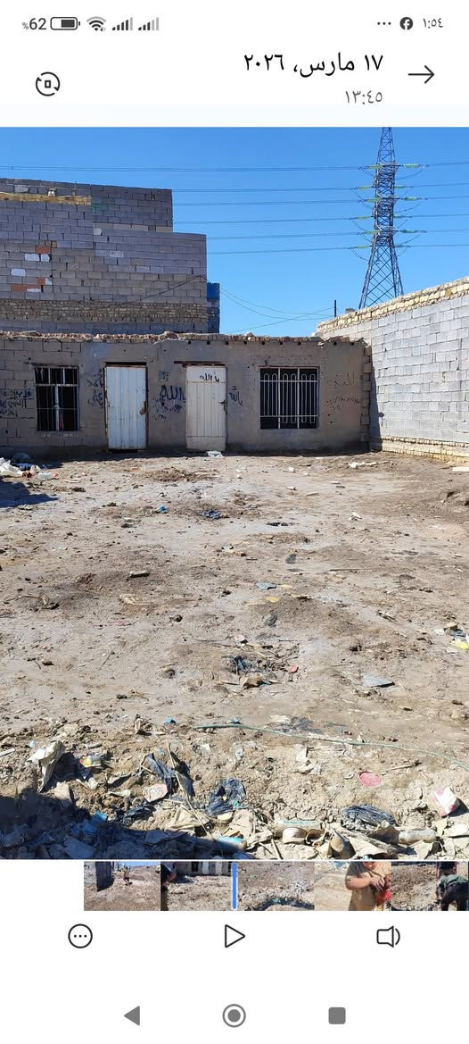 للبيع 
قطعة أرض زراعي 200 متر مربع تحتوي على غرفتين بناء قديم  طريق ابو الماش تبعد عن الشارع الرئيسي 50 متر تقريبا قبل الجملون للاتصال هذه رقمي ***********
 فيه وات ساب ايضا
