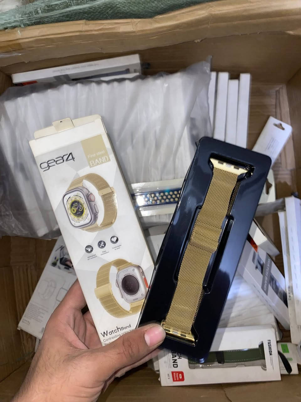 جمله فقط💖 عرض ابلاش ١٠٠ سير ساعة✌️ ابل ايفون 🎗جميع الالوان🥳 والمديلات السعر ٢٥ الف التوصيل ٥ الف📦 لكل العراق اغتنم الفرصه وجهز محلك💪 انسب الاسعار✌️ للحجز مراسله الصفحة📱 او الاتصال واتس اب على الرقم ***********
