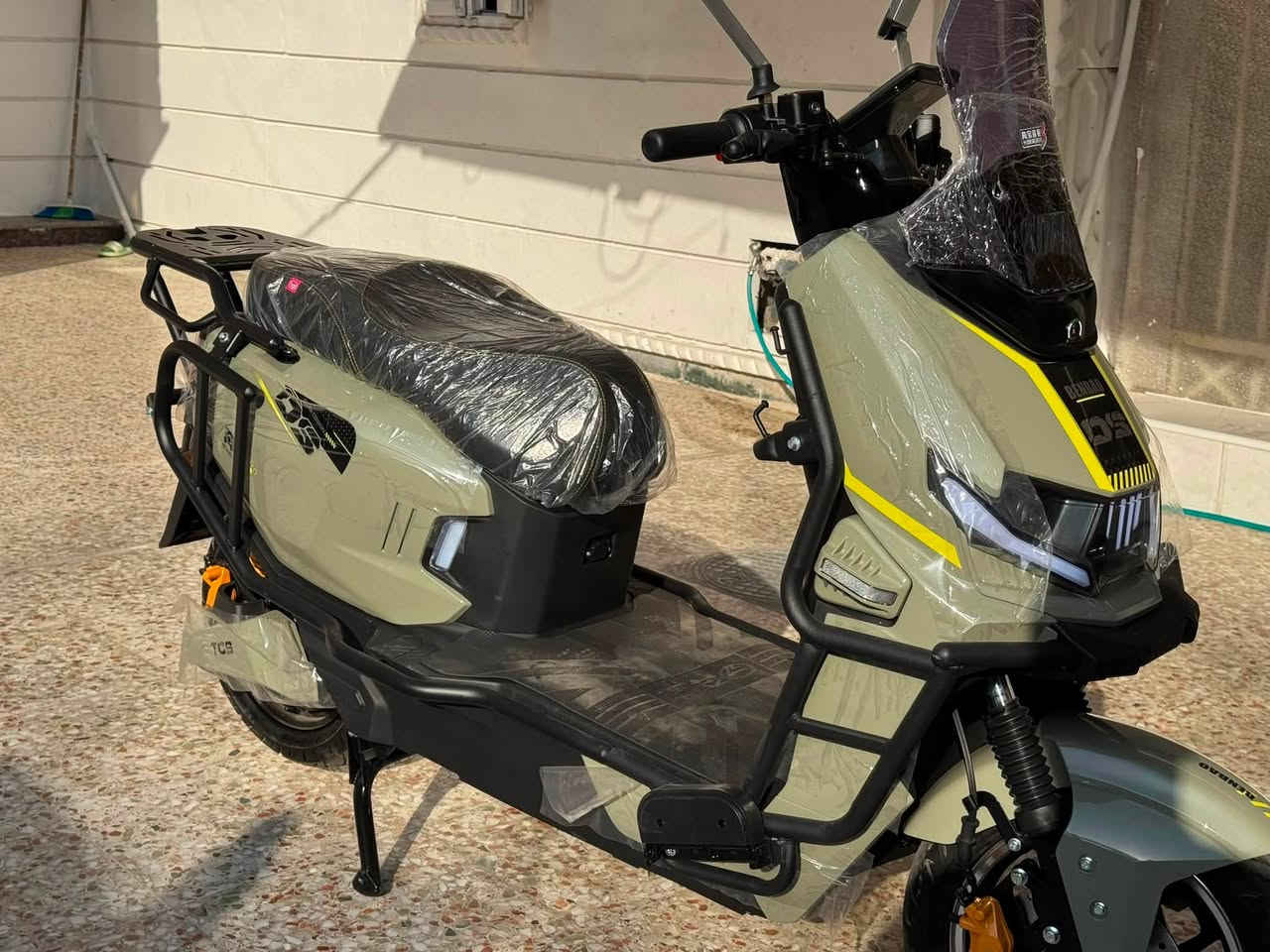 السلام عليكم
دراجة صاعقة شحن للبيع 

Vip 2027 

الدراجه جديده صار يومين من ماخذه 

 السعر مليون و 450 

📍بغداد شارع فلسطين 

***********

