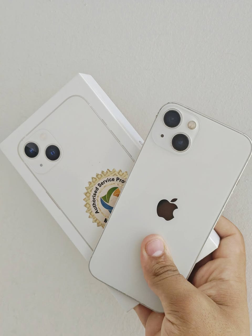 ايفون 13 • ١٢٨ • رام ٢٤