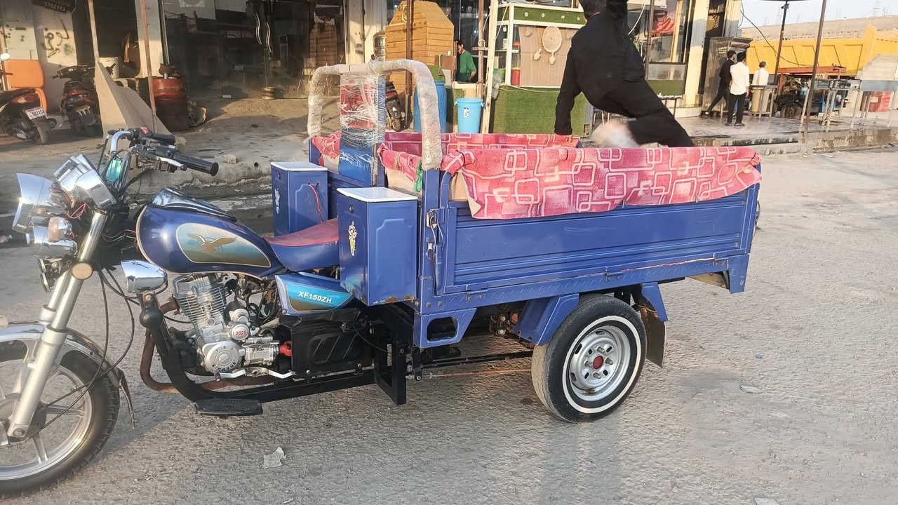 سلام عليكم شباب ستوته موديل 2023 للبيع نضيفه السعر   مليونين وميتين وبيه مجال 
هاذه رقمي***********
