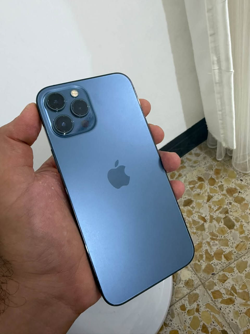 ايفون 12pro max ذاكره 256 بطاريه 81 مبدل شاشه اصليه مال ابل التليفون نضافته 100% مكاني الكوت
تواصل واتساب فقط
***********
مكاني كوت السعر خاص

نص مكتوب في الصور:
- ٢:٤٢
- حالة البطارية والشحن
- كما هو الحال مع البطاريات القابلة لإعادة الشحن، بطارية الهاتف قابلة للاستهلاك وتصبح أقل فاعلية مع الوقت. معرفة المزيد...
- الحد الأقصى للقدرة
- هذا قياس لقدرة البطارية مقارنة بقدرتها عندما كانت جديدة. قد تتسبب القدرة المنخفضة بتقليل ساعات الاستخدام بين عملية الشحن والأخرى.
- ٨١٪
- أقصى قدرة للأداء
- ستساعد الأنظمة المضمنة في النظام والمكونات في تخفيف آثار الأداء التي قد نلاحظها أثناء التقدم الكيميائي في عمر بطارية iPhone.
- شحن البطارية المحسن
- للحد من استنزاف عمر البطارية، يتعلم الـ iPhone من عادات الشحن اليومية، بحيث ينتظر ولا يتجاوز ٨٠٪ حتى يحين موعد حاجتك إلى استخدامه.
- حول
- الاسم
- < iPhone
- إصدار iOS
- < 26.4.1
- اسم الطراز
- iPhone 12 Pro Max
- رقم الطراز
- MGC73ZA/A
- الرقم التسلسلي
- G6TG21KP0D5M
- سجل تاريخ القطع والخدمة
- الأغاني
- .
- الفيديوهات
- الصور
- ٢
- التطبيقات
- السعة
- ٢٥٦ غ.ب.
- متوفرة
- ٢٣٦,١٨ غ.ب.
- عنوان Wi-Fi
- 28:C7:09:34:FB:F0