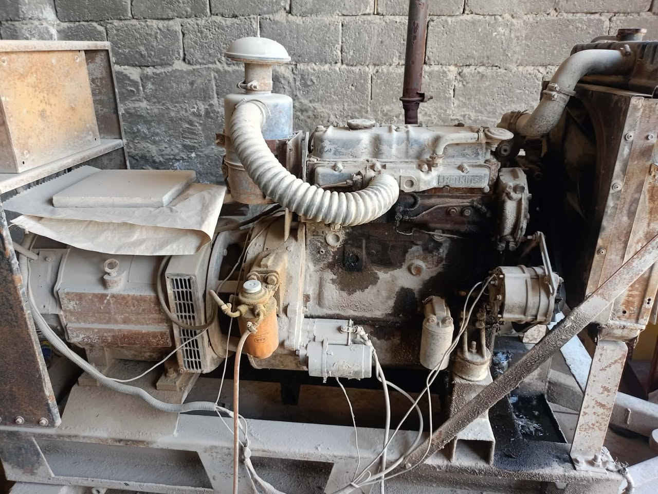 مولده للبيع 25 kv محرك تركتر
للستسفار انتصل على الرقم
***********
***********
