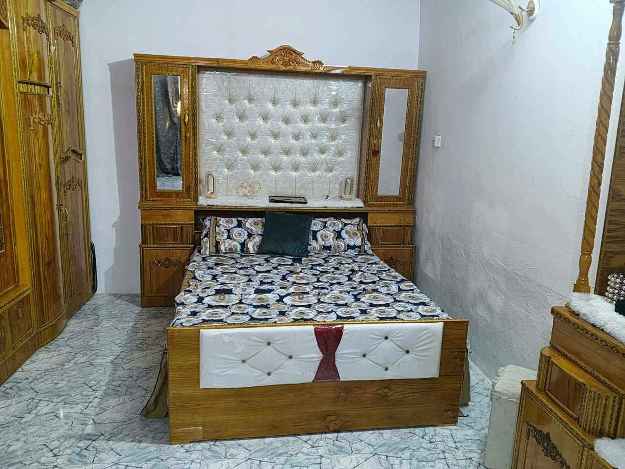 غرفه اخشاب • جديده • خاص