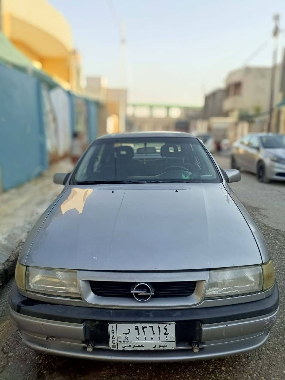 اوبل حجم 20 موديل 91 رقم الأماني كاربون بانزين كير اوتماتيك جامات كهربائي صبغ جماليه كير ومحرك شرط السياره ماتصرف عليها ربع  السعر 43 وبيها مجال شي قليل/ ***********
