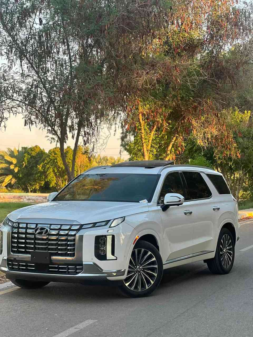 السلام عليكم للبيع هونداي بلسايد 2024
فئة الكولكراف فول اعلى المواصفات 
خمس كامرات كشنات تدفئة تبريد مساج 
تتقدم وترجع بلبصمة وهواي مواصفات بيهة 
حادث السيارة فقط بنيد ودعاميه مبدلات 
نفس اللون السيارة بدون صبغ بدون اي دواخل 
ماشية 1900ميل  زيرو السيارة بدون رقم 
اني المستورد مكاني بابل المسيب 
للاستفسار ***********
