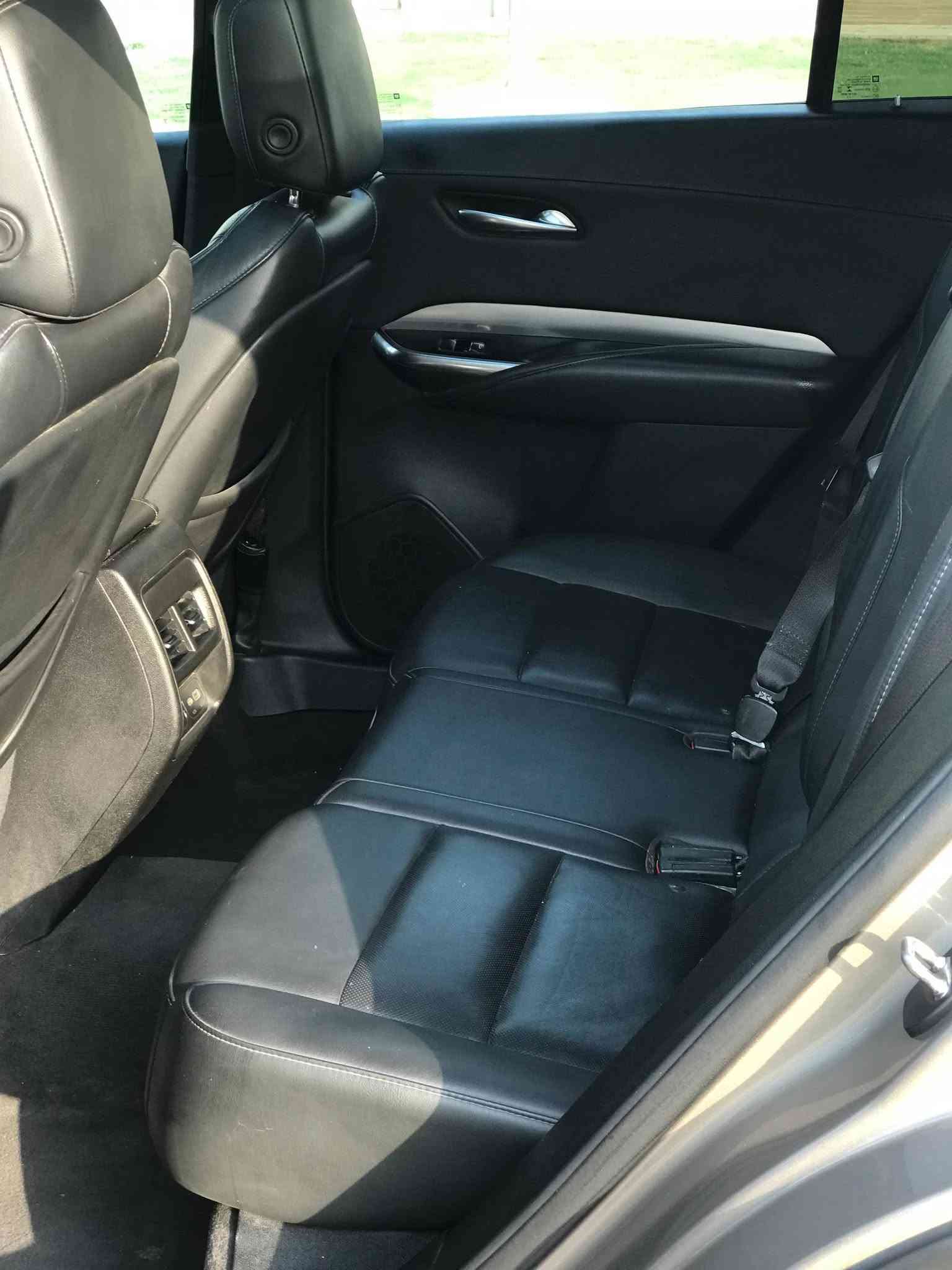 كاديلاك XT4 • ٢٠٢٢ • حادث بسيط