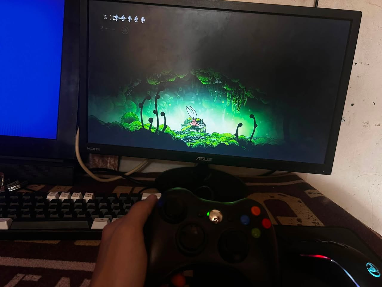 شاشه asus للبيع
60 hz Full HD 

المنافذ HDMI   و.    VGA 

1920*1080

السعر ٥٠ الف بيهه مجال للشراي تجي تفحص وتاخذ لا يتوفر توصيل 

تفاصيل اكثر خاص 

او رقمي  ***********
