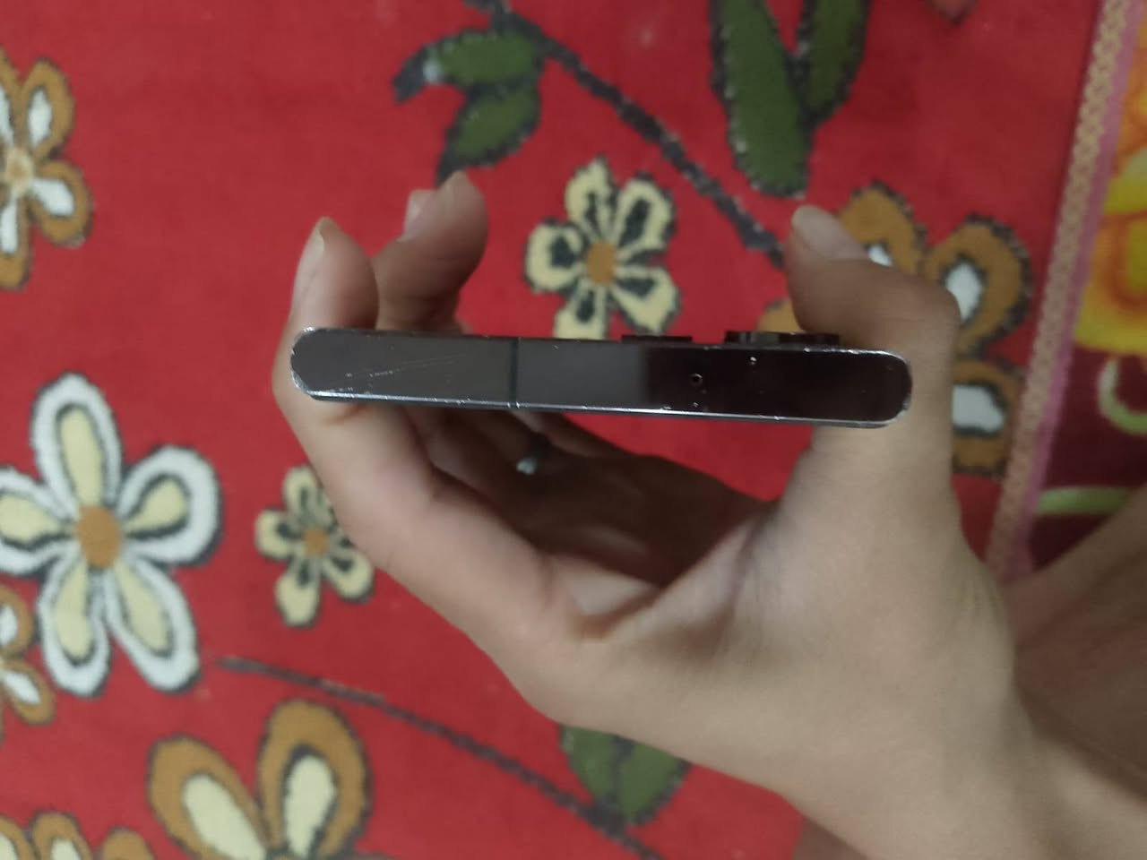 سلام عليكم أس 23 للبيع السعر 750
المكان نجف الذاكره ٢٥٦ ما مفتوح ولا داخل صيانه 
***********

نص مكتوب في الصور:
- S23 Ultra الخاص بـ ليث
- إعادة تسمية
- Galaxy S23 Ultra
- SM-S918B/DS
- R5CX40YPJ3N
- SIM 1
- +9647815752569
- zain IQ
- 351247578383541
- SIM 2
- +9647744338891
- Asiacell
- 352850378383543
- معلومات الحالة
- اسم المنتج
- اسم الطراز
- الرقم التسلسلي
- رقم الهاتف
- الشبكة
- IMEI