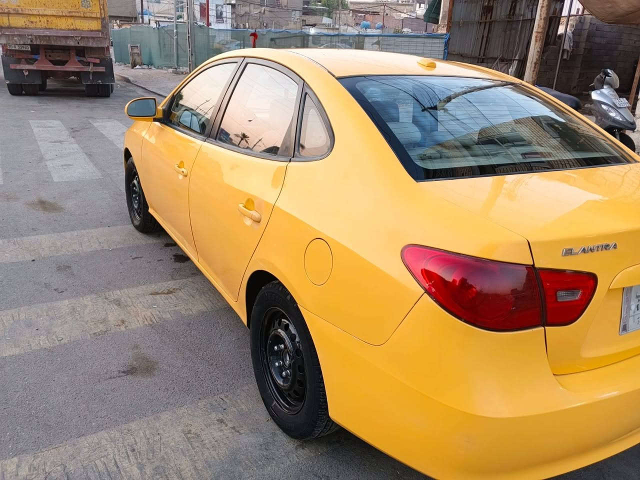 سلام عليكم مكلف بل نشر النترا موديل 2008 محرك 2000 وكير وحداديه وتبريد سيارة جاهزه بيه جاملغ خلفي رقم بغداد سنويه جديده مصفره هيئه وغرامات السعر المطلوب 79 وبيه مجال الشراي بتصل ‏‪***********‬‏
