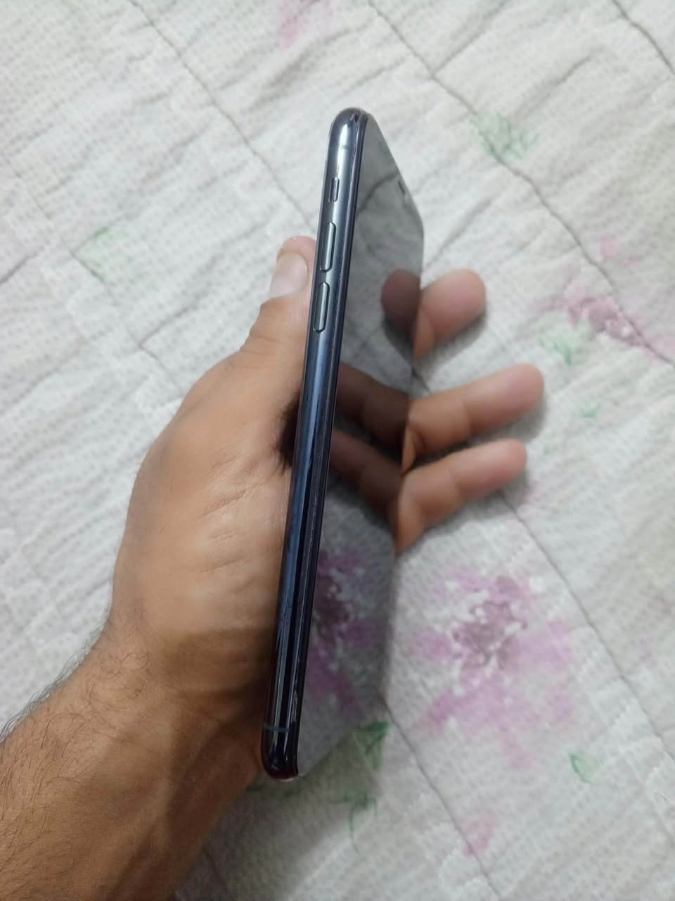 11ابور ماكس 
داكره 256 
بطاريه 76
ضمان يومين 
ادا شحن مو قطاره يرجع 
مستبدله شاشه Gx
جهاز مكفول ادا بيه شخطه لا تخده 
فيس إيدي شغال 
كاميرات دمعه 
تك سيم جهاز مال بيت 
حيل نضيف 
سعر300 بيه مجال بصيد
