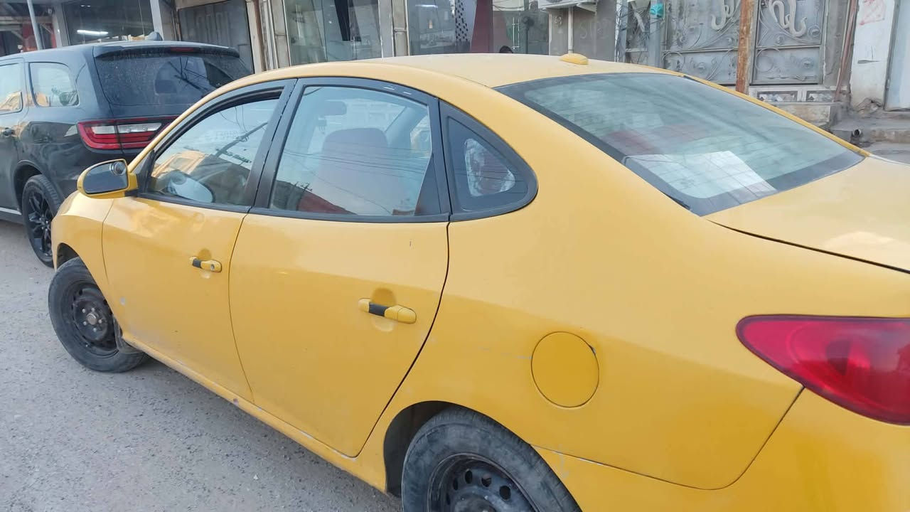 سلام عليكم النتره موديل 10 تكسي
الرقم قادسيه نكليسي بيه ضربه جنطه وبيه خيط بخار
تبريده شغال تخم تاير سنتر لك باتري جديد
علمن مكلف بنشر *********** بي واساب
 قصي مهدي العبيدي السعر 68 وبيه مجال قليل
ملاحضه مداور مباشر

