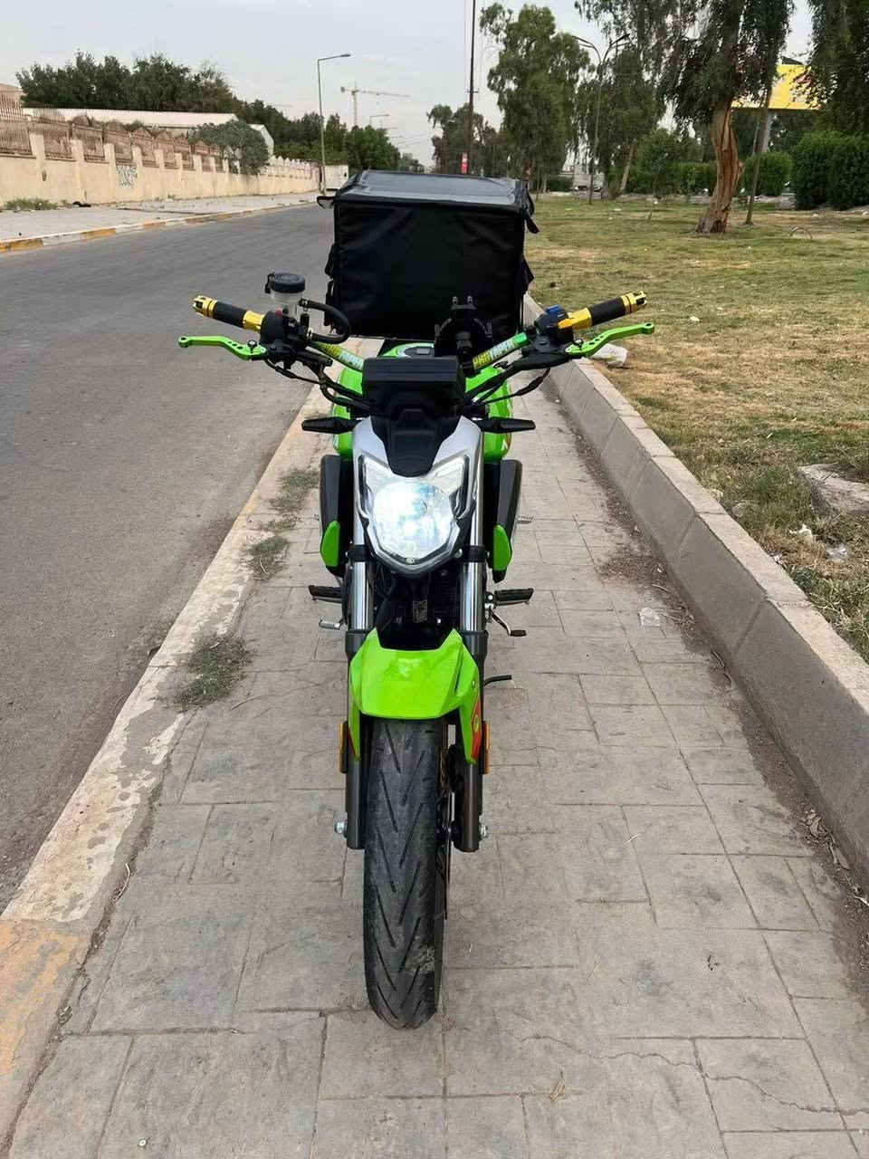 دايوان ميكي رياضي جديد برغي مامفتوح بيهة 
الوراق سكنر ماشية ٥٠٠٠  بغداد حي ور 
رقم ***********
