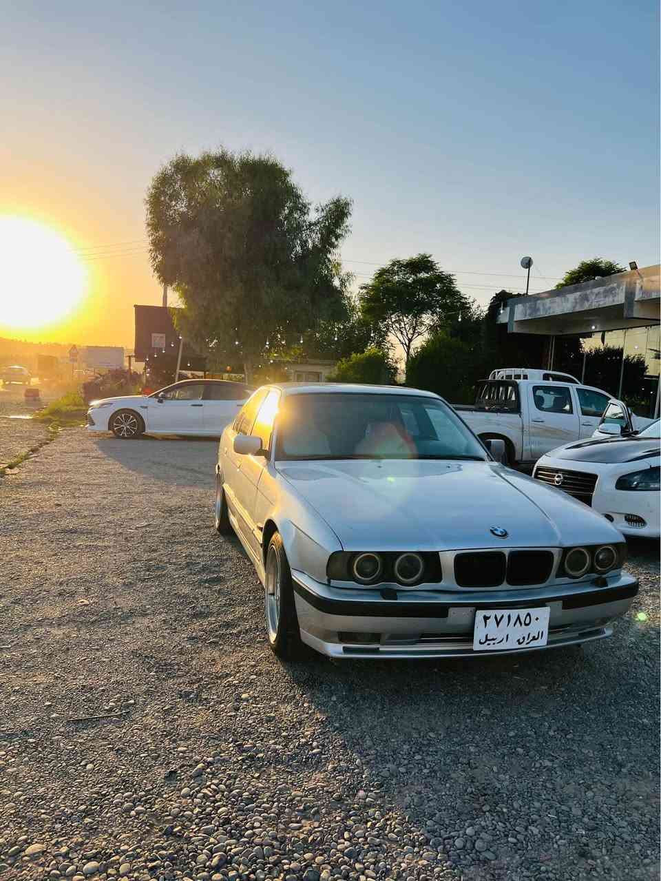 BMWبو فروشتن موديل 1993 بوياغ عام بو جواني ليدراني به قوتي نيه گير ومكينه به شه رت توماتيك 525 سه نوي 2017 بسه ر چوه حجز ومافى مه دني وبراوه به   شه رت سه ياركه اولياته 4 جام كاربا ناو رصاصي تاخم ويل bbs تايه نوي 
شوين هه ولير قه زاي خه بات 
*********** واتساب أربيل, العراق
