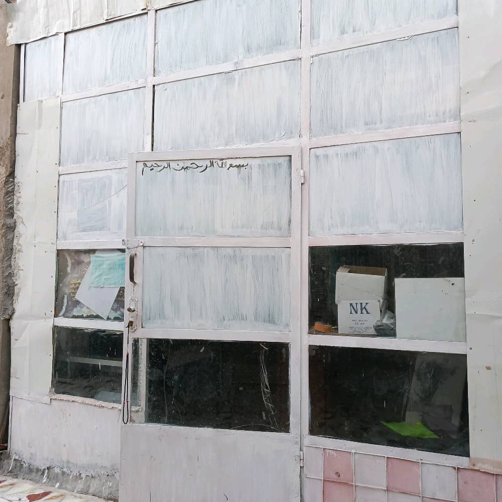 السلام عليكم عدي جام خانه للبيع فقط ب150وبيها مجال الطول والارتفاع 3*3 للاستفسار التواصل ع الرقم تالي ***********