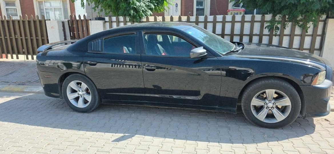 سلام عليكم جارجر موديل 2014 رقم بغداد انكليزي بيها 3 قطع صبغ جاملغات بدون دواخل مكينه 3600 السعر 119 رقم الهاتف ***********  مكان السياره كربلاء

