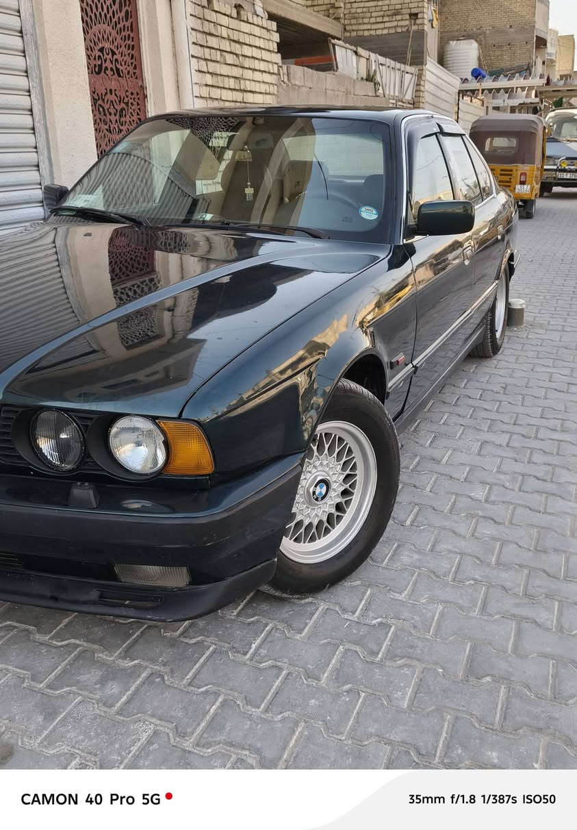 سلام عليكم بي إم دبليوE34/525 موديل1991 رقمها انبار مشروع وطني مكينه مسكر كير عادي مصبوغة عام للجماليه اثر جراد بدون حادث كهربائيات كلها شغاله تبريد ثلج  السياره خير من الله كلشي بيها جديد تخم تاير جديد غرفة جديده برغي ما ناقصها ومتعوب عليها السعر 50وبيها مجال للطيبين مكان السياره بغداد  وهذا رقمي ***********

نص مكتوب في الصور:
- CAMON 40 Pro 5G 24mm f/1.8 1/133s ISO50