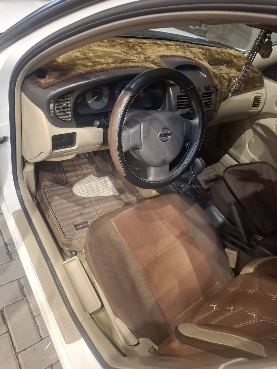 السلام عليكم نيسان سني ٢٠٠٩
رقم بغداد دولي سنويه لل٢٠٣١ كير مكينه تبريد مكفولات
ماشيه ١٧٥ الف بيها قطعتين صبغ بنيد وجاملغ ايسر
داخل نظيف جدا السياره استخدام شخصي مامتعوبه
السعر ٨٣ ورقه اتصال ***********
