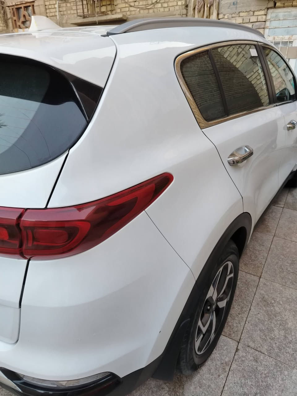 سبورتج موديل ٢٠٢٠ السيارة كلش نظيفه خليجي مكفوله ماشيه فقط ٤١ الف المكينه دوش ٢٠٠٠ السعر ١٨٣ وبيه مجال
للاستفسار ***********

