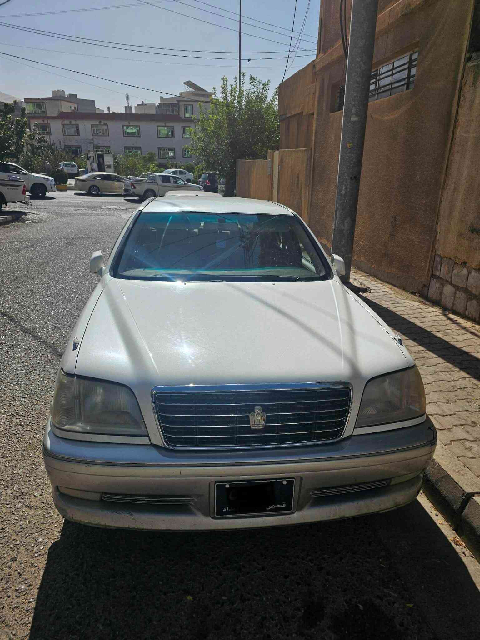 سەرەتا بەناوی خوای گەورە
مەلیکە مووس 
دیفۆڕی گەورە 
داشبووڵ نەجەف
چوار دووگمە 
سەلاجە و مەرکەزی چوار کوشن کارەبا 
گێچ ئەلیکترۆنی 
لە سلیمانیم 
سەیارەکە کۆدی هەیە بەناوی خۆمەوەیە 
مەسروفی تیانییە 
سعری 46 گەڵاو مەجالیکی کەم 
سەیارەکە سێ ساڵە لای خۆمە ئیستا بەتەمای سەیارەی ڕەقەمم بۆیە ئەیفرۆشم بەو سعرە 
ر.***********
