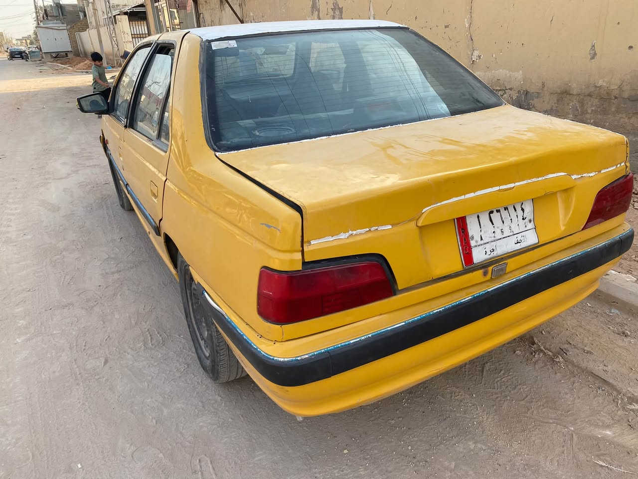 بارص ٢٠١٠ مصفره هيئه وغرامات رقم نجف مشروع وطني سياره جاهزه نقص تبريد  مكانه ديوانيه ***********بيع او مراوس بخصوصي سعره ٢٥ وبيه مجال
