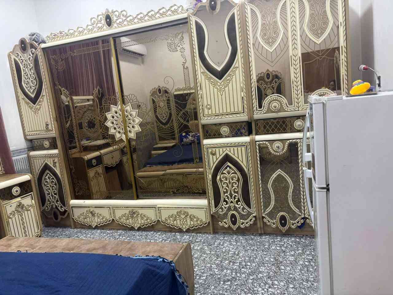 يالله بسم الله متوفر سنك حسب الطلب جمله مفرد كناتير جمله ومفرد وحسب الطلب  كاونترات حسب الطلب جمله مفرد غرف تركي مستخدم و جديد مرمر قياسات والوان حسب الطلب 
» العنوان«:الرمادي التأميم 
التواصل:***********
بعض الصور من شغلنا👇🏻👇🏻👇🏻👇🏻👇🏻
