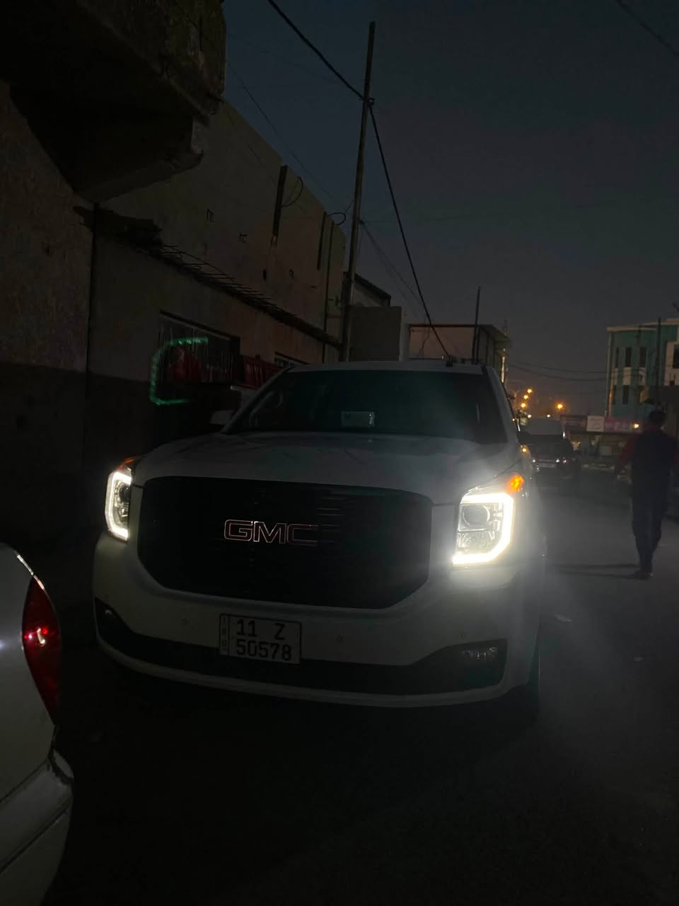 السلام عليكم
GMC YUKON
2015
بيها صبغ الجاملغ وشبر بلبنيد 
السيارة فول مواصفات slt
نضيفة حيل 
تحويل ثاني يوم
رقم بغداد
العنوان الأنبار فلوجة
للاستفسار ***********
السيارة معروضة بـ275وبيها مجال بسيط
